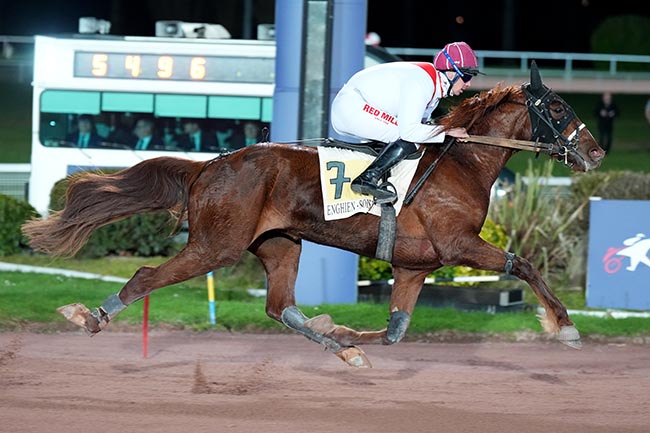 Photo d'arrivée de la course pmu PRIX DU PONT DE BIR-HAKEIM à ENGHIEN le Mardi 17 mars 2026