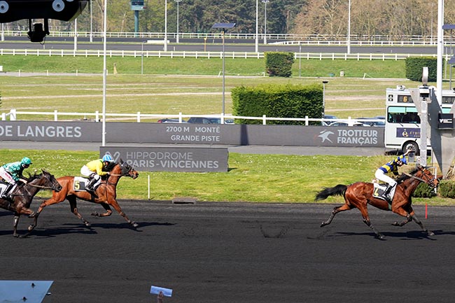 Photo d'arrivée de la course pmu PRIX DE LANGRES à PARIS-VINCENNES le Samedi 21 mars 2026