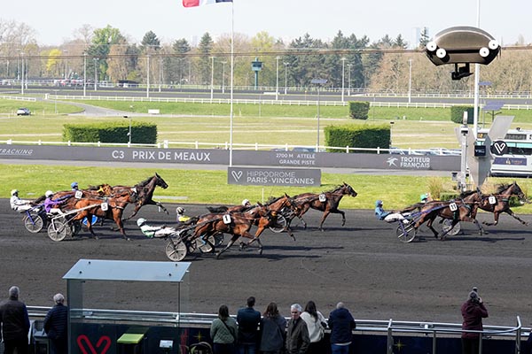 Photo d'arrivée de la course pmu PRIX DE MEAUX à PARIS-VINCENNES le Samedi 21 mars 2026