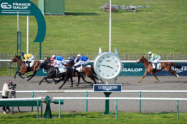 Photo d'arrivée de la course pmu PRIX DE LA FOSSE AUX CERFS à CHANTILLY le Lundi 23 mars 2026