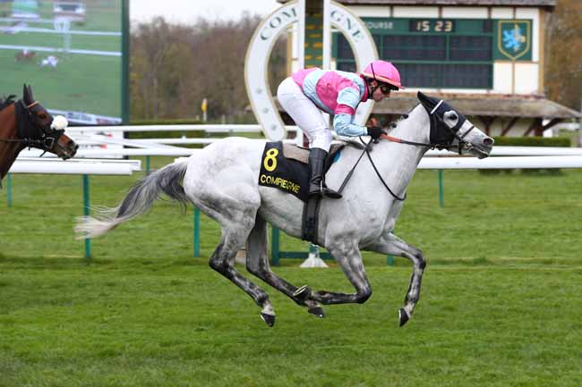 Photo d'arrivée de la course pmu PRIX MICHELINE LEURSON - HANDICAP CHALLENGE à COMPIEGNE le Vendredi 27 mars 2026