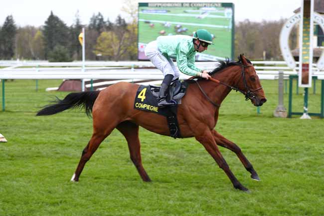 Photo d'arrivée de la course pmu PRIX DU MONT GANELON à COMPIEGNE le Vendredi 27 mars 2026