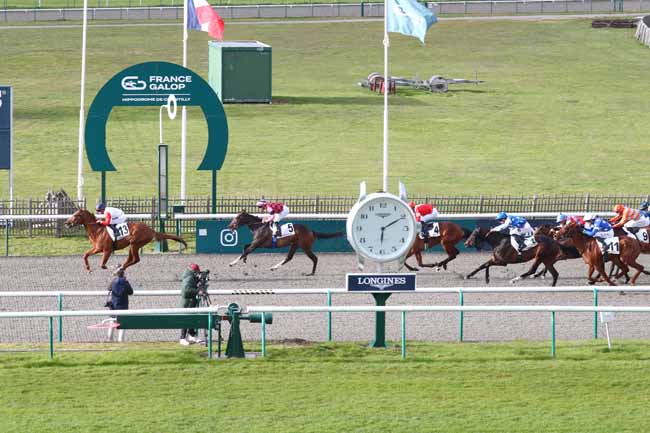 Photo d'arrivée de la course pmu PRIX DE LA FETE DES CANAUX à CHANTILLY le Lundi 30 mars 2026