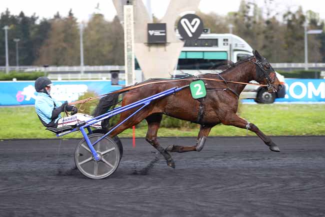 Photo d'arrivée de la course pmu PRIX CEPHENS à PARIS-VINCENNES le Vendredi 3 avril 2026