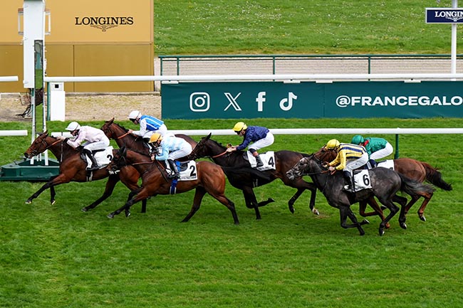 Photo d'arrivée de la course pmu PRIX LA FORCE à LONGCHAMP le Dimanche 5 avril 2026