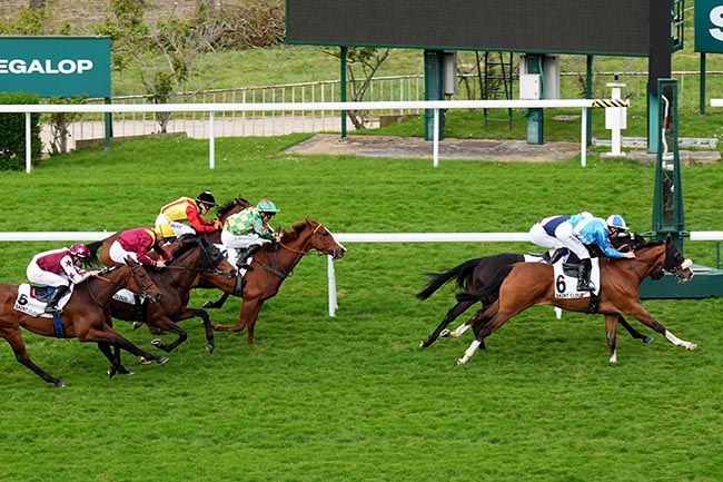 Photo d'arrivée de la course pmu PRIX DU PAVILLON DES INDES à SAINT CLOUD le Vendredi 10 avril 2026