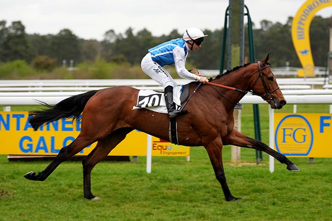 Photo d'arrivée de la course pmu PRIX TOYOTA TEAM COLIN (PRIX DES SAULES) à FONTAINEBLEAU le Samedi 11 avril 2026