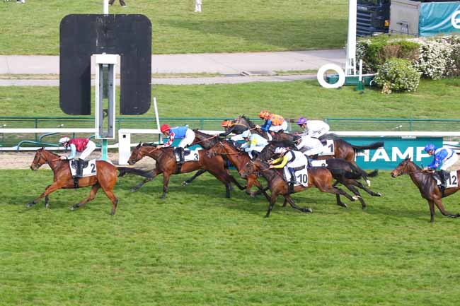 Photo d'arrivée de la course pmu PRIX DE SAINTE-GEMME à LONGCHAMP le Dimanche 26 avril 2026