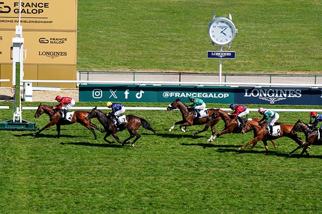 Photo d'arrivée de la course pmu PRIX DE VIROFLAY à LONGCHAMP le Jeudi 30 avril 2026