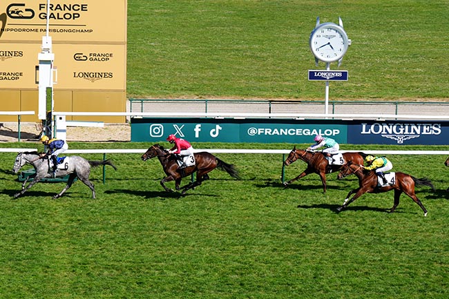 Photo d'arrivée de la course pmu PRIX DE VERNEUIL à LONGCHAMP le Jeudi 30 avril 2026