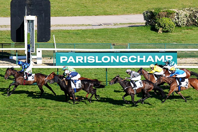 Photo d'arrivée de la course pmu PRIX DU PAVILLON DES GARDES à LONGCHAMP le Jeudi 30 avril 2026