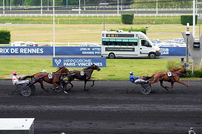 Photo d'arrivée de la course pmu PRIX DE RENNES à PARIS-VINCENNES le Samedi 2 mai 2026