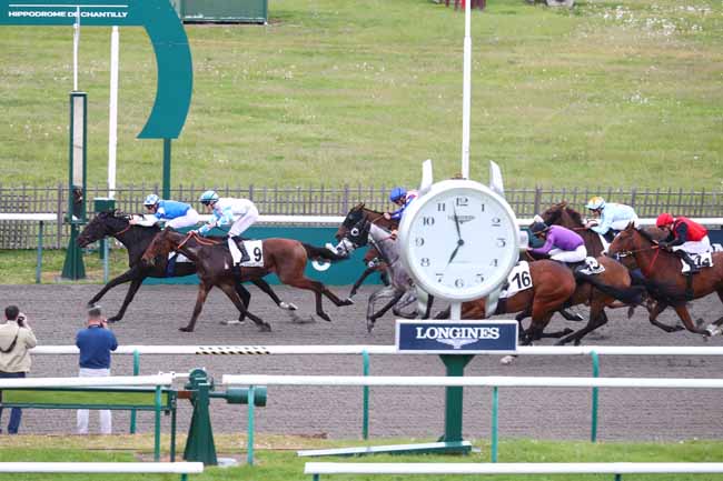 Photo d'arrivée de la course pmu PRIX DE BOREST à CHANTILLY le Lundi 4 mai 2026