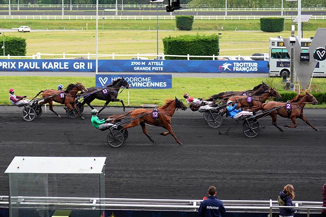 Photo d'arrivée de la course pmu PRIX PAUL KARLE à PARIS-VINCENNES le Mercredi 6 mai 2026