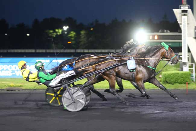 Photo d'arrivée de la course pmu PRIX SAPPHO à PARIS-VINCENNES le Vendredi 29 mai 2026