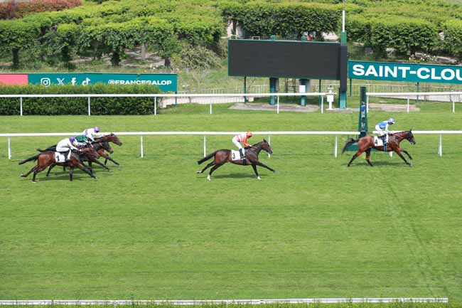 Photo d'arrivée de la course pmu PRIX SPINNING WORLD à SAINT CLOUD le Vendredi 29 mai 2026