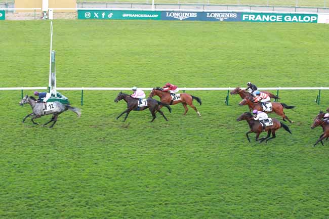 Arrivée quinté pmu PRIX DE L'HOTEL CARNAVALET - GRAND PRIX DES FEMMES JOCKEYS à LONGCHAMP
