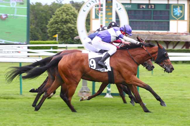 Photo d'arrivée de la course pmu PRIX DE RESSONS-SUR-MATZ à COMPIEGNE le Vendredi 5 juin 2026