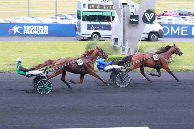 Photo d'arrivée de la course pmu PRIX DU MANS à PARIS-VINCENNES le Samedi 6 juin 2026