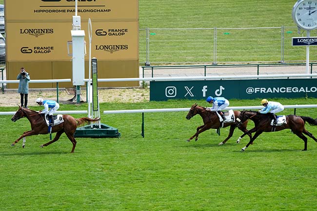 Photo d'arrivée de la course pmu PRIX RIDGWAY à LONGCHAMP le Dimanche 7 juin 2026