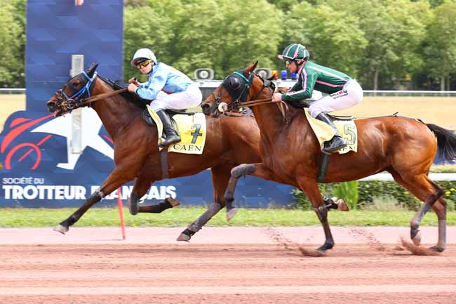 Photo d'arrivée de la course pmu PRIX DE BUAIS à CAEN le Mercredi 10 juin 2026