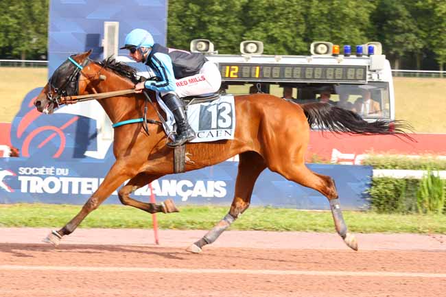 Photo d'arrivée de la course pmu PRIX DE CLECY à CAEN le Mercredi 10 juin 2026
