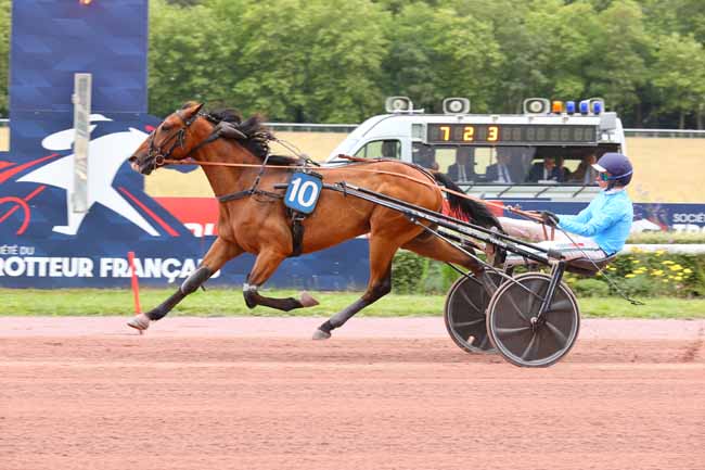 Photo d'arrivée de la course pmu PRIX DE SAUSSAY à CAEN le Mercredi 10 juin 2026