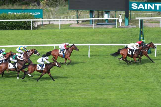 Photo d'arrivée de la course pmu PRIX DES COTEAUX DE LA SEINE à SAINT CLOUD le Vendredi 12 juin 2026