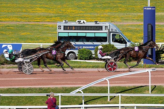 Photo d'arrivée de la course pmu PRIX DE LA PORTE DE LA PLAINE à ENGHIEN le Samedi 13 juin 2026