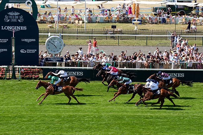 Photo d'arrivée de la course pmu PRIX PAWNEESE LONGINES PRESENTE PAR RMC à CHANTILLY le Dimanche 14 juin 2026