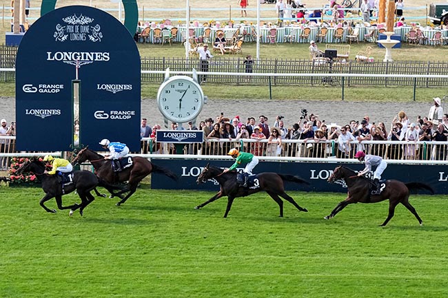 Photo d'arrivée de la course pmu PRIX BERTRAND DU BREUIL LONGINES à CHANTILLY le Dimanche 14 juin 2026
