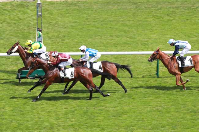 Photo d'arrivée de la course pmu PRIX DE L'OBSERVATOIRE à LONGCHAMP le Lundi 15 juin 2026
