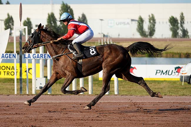 Photo d'arrivée de la course pmu PRIX DE TOULOUSE à AGEN LE PASSAGE le Mercredi 17 juin 2026