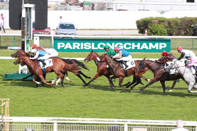 Photo d'arrivée de la course pmu PRIX DE LA PORTE MAILLOT à LONGCHAMP le Jeudi 18 juin 2026