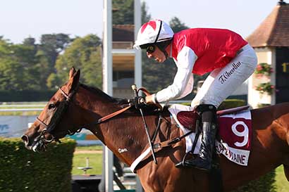 Photo d'arrivée de la course pmu LE PANORAMIQUE BY LA BOUTIQUE GOURMANDE (PRIX DE SOISY) à CLAIREFONTAINE le Mercredi 24 juin 2026