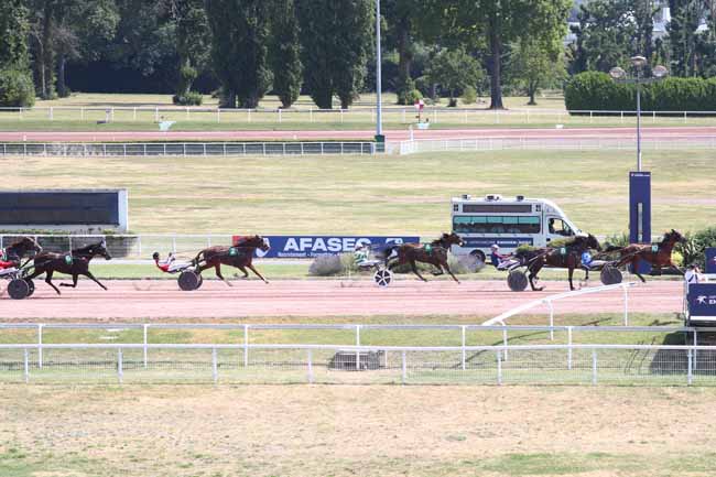 Photo d'arrivée de la course pmu PRIX DE LA NATION à ENGHIEN le Jeudi 25 juin 2026