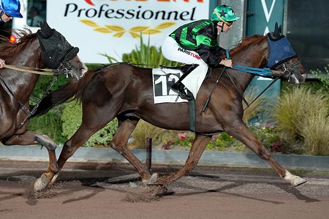 Photo d'arrivée de la course pmu PRIX DE LA COTE D'ALBATRE à LAVAL le Jeudi 25 juin 2026