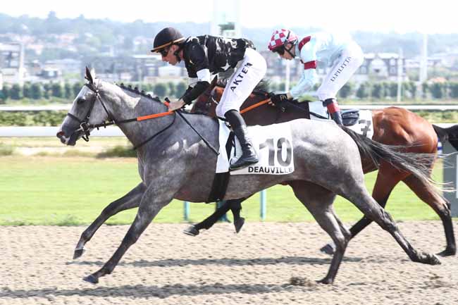 Photo d'arrivée de la course pmu PRIX DE RETHONDES à DEAUVILLE le Vendredi 26 juin 2026