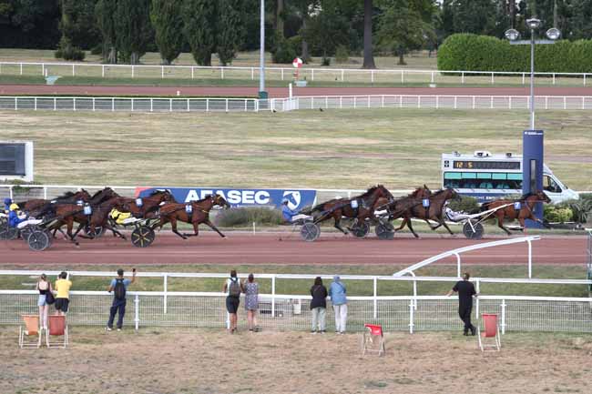 Arrivée quinté pmu PRIX DE LA TOUR EIFFEL à ENGHIEN