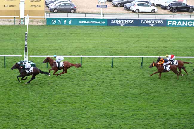 Photo d'arrivée de la course pmu PRIX DU MONTPARNASSE à LONGCHAMP le Jeudi 2 juillet 2026