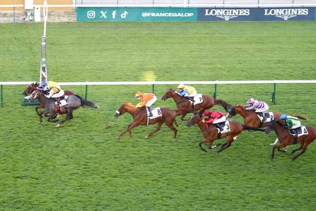 Photo d'arrivée de la course pmu PRIX D'ARGENCES à LONGCHAMP le Jeudi 2 juillet 2026