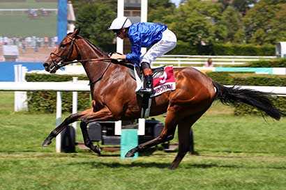 Photo d'arrivée de la course pmu PRIX VILLE DE BENERVILLE-SUR-MER (PRIX DES ANEMONES) à CLAIREFONTAINE le Vendredi 3 juillet 2026