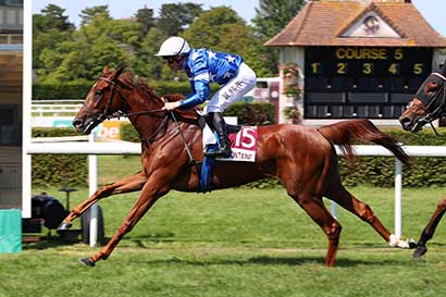 Photo d'arrivée de la course pmu PRIX VILLE DE TOUQUES (PRIX DE LA CROIX BRISEE) à CLAIREFONTAINE le Vendredi 3 juillet 2026