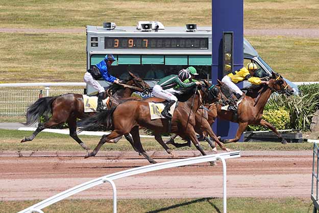 Photo d'arrivée de la course pmu PRIX D'ESTRY à ENGHIEN le Samedi 4 juillet 2026