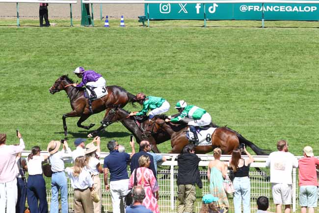 Photo d'arrivée de la course pmu PRIX YACOWLEF à DEAUVILLE le Samedi 4 juillet 2026