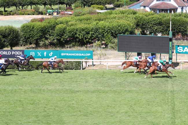 Photo d'arrivée de la course pmu GRAND PRIX DE SAINT-CLOUD - WORLD POOL BY PMU à SAINT CLOUD le Dimanche 5 juillet 2026