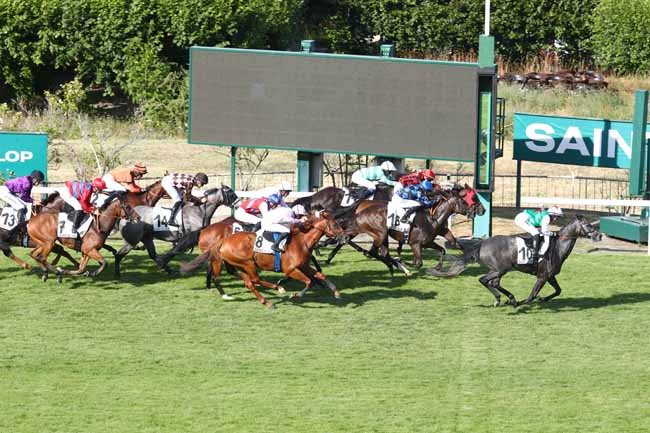 Photo d'arrivée de la course pmu PRIX DE L'AQUEDUC DE L'AVRE à SAINT CLOUD le Dimanche 5 juillet 2026