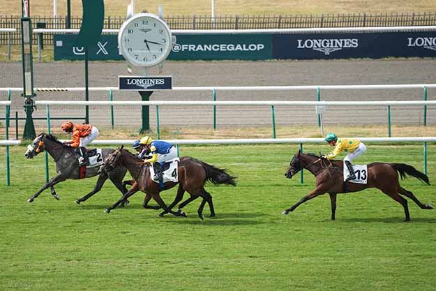 Photo d'arrivée de la course pmu PRIX D'APREMONT à CHANTILLY le Mardi 7 juillet 2026