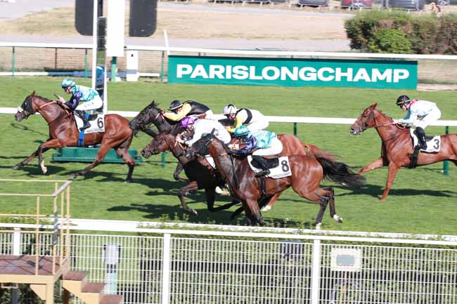 Photo d'arrivée de la course pmu PRIX D'IVRY à LONGCHAMP le Jeudi 9 juillet 2026