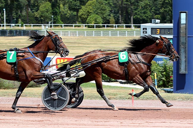 Photo d'arrivée de la course pmu PRIX DE WASHINGTON à ENGHIEN le Samedi 11 juillet 2026